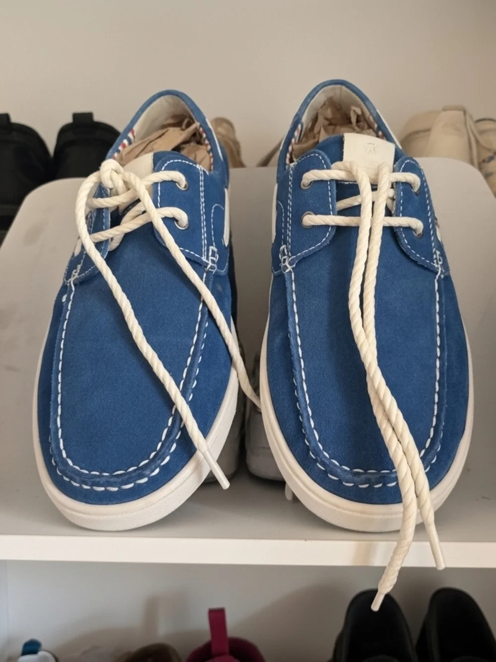 Men's Blue Suede Boat Shoes with Contrast Laces SIZE 255/41      US MEN SIZE 9.5